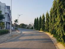 Hình ảnh Kẹt tiền cần bán gấp 3 căn nhà phố Valencia Riverside Quận 9.