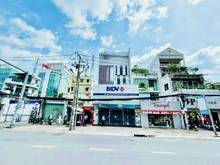 Hình ảnh ^Cho Thuê Tòa Nhà Ngang Lớn Cách Mạng Tháng Tám P10 Q3 10x23