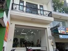 Hình ảnh Nhà cho thuê mặt tiền 151A Hoa Lan - Hầm 1 trệt 3 lầu, xe hơi vào nhà