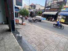 Hình ảnh Cho thuê nhà 8x20 3 lầu mt Nguyễn Cửu Đàm, P. Tân Sơn Nhì, Q. Tân Phú