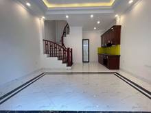 Hình ảnh Bán nhà Long Biên đường Bát Khối- Cổ Linh 38m2 4,5 tầng có sân 2,55tỷ