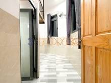 Hình ảnh Phòng Tận 2 Cửa sổ - sáng banh nóc còn sẵn Máy Lạnh - gần Đại học NTT