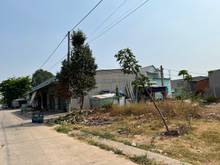 Hình ảnh Tôi kẹt tiền bán lô đất 323m2, gần chợ và trường học