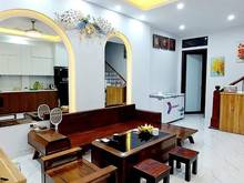 Hình ảnh Cho thuê Nhà Lô Góc ngõ 19 Trung Kính 60m2X6 tầng, full đồ, ô tô đỗ cử