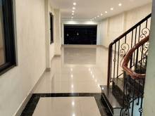 Hình ảnh Cho thuê gấp nhà Mặt phố Kim Giang. VỈA HÈ 6 MÉT. Dt 80m2. giá 32tr/th