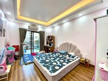 Hình ảnh Bán nhà phố Trạm, quận Long Biên-68M x4T-Ở luôn-Ngõ nông-Chỉ 6.3 tỷ