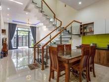 Hình ảnh cần tiền nên bán nhà Đ. Trịnh Hoài Đức, Q5 - Hxh - Shr -Giá 1Tỷ
