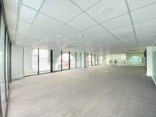 Hình ảnh văn phòng quận tân bình phường 12 đường lê trung nghĩa DT 200m2-50 tr