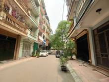 Hình ảnh Cho thuê nhà nguyên căn Khuất Duy Tiến DT 55m2 MT 5m- Điều Hòa- Ô tô