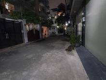 Hình ảnh Diện tích 80m2, đường Phan Đăng Lưu, 5 tầng, 8 P ngủ, 14,7 tỷ hẻm 8m.