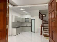 Hình ảnh Bán nhà tôn đức thắng, đống đa, 3 thoáng, 30m2 4 tầng, giá 3.15 tỷ