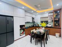 Hình ảnh Bán nhà Tôn Đức Thắng, Đống Đa, Ở Ngay, 40m2 6 Tầng, Giá 4.5 Tỷ