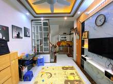 Hình ảnh Bán nhà riêng phố Dịch Vọng Hậu Cầu Giấy LÔ GÓC 31m2, 5 tầng đẹp