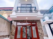 Hình ảnh bán nhà thach bàn , mới cứng ,ô tô đỗ , thoáng sáng , sân để xe riêng