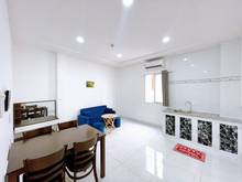 Hình ảnh Một Phòng Ngủ Bếp Lớn Cửa Sổ Siuu Rộng