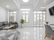 Hình ảnh Căn Hộ Thiết Kế Hiện Đại - Ban Công - tại Quận 1