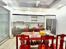 Hình ảnh Bán Nhà Phố Víp Quận Đống Đa- Oto Cất Trong Nhà, Lô góc, 52m x4 tầng.M