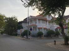 Hình ảnh Biệt Thự Nguyễn Văn Hưởng,10x20 Full Nội Thất,gần trường BIS- 4200 USD
