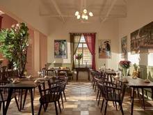 Hình ảnh Cho thuê biệt thự Villa cổ đường Ngô Tất Tố, phường 22, Bình Thạnh