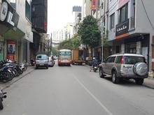 Hình ảnh Cho thuê nhà mặt phố Hoàng Cầu,Đống Đa,dt 50m2,MT 5m,giá thuê 50 tr