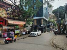 Hình ảnh Bán nhà Phố Trần Quốc Hoàn, 55m2, mới, 2 MT, ôtô vào, cho thuê  tốt