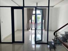 Hình ảnh Bán nhà mới xây, 100m2, 3 lầu, 8,5tỷ hẻm 475, Phước Long B, Quận 9