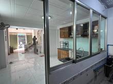 Hình ảnh Vị trí sát Đại Học Văn Lang, Đặng Thùy Trâm, P13 BT, 4 tầng 8,5 Tỷ TL.