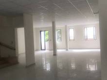 Hình ảnh Cho thuê tòa nhà mặt tiền Bàu Cát 7x30m 1 trệt 5 lầu, thang máy.