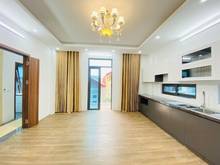 Hình ảnh Tôn Đức Thắng kinh doanh đỉnh - 8M mặt tiền - 50M2x5T - Ô tô đỗ -10 tỷ