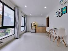 Hình ảnh TrôngLạiCănHộQ10_CửaSổLớn_AStot_ThangMáy_HầmXe_FullNT_Cửa Vân Tay