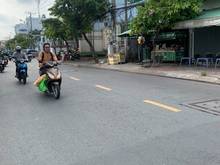 Hình ảnh Mặt bằng trống mặt tiền Trần Xuân Soạn 6.5x27 tiện kinh doanh mua bán