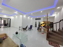 Hình ảnh Gần mặt tiền đường, 128m2, 3 tầng,ngay Hoàng Văn Thụ P9 QPhúNhuận