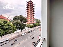 Hình ảnh TRỐNG CĂN HỘ CAO CẤP-Q10-Bancol lớn- Cửa sổ- View Pagoda