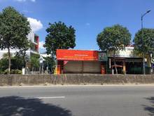 Hình ảnh Cho Thuê Mặt Bằng Kinh Doanh Phạm Văn Đồng, DT: 10X32, trống suốt