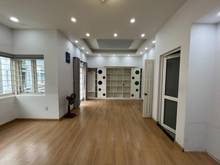 Hình ảnh Cho thuê nhà HXH rộng 8m Sư Vạn Hạnh, Q.10