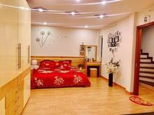 Hình ảnh (HIẾM) Bán Nhà Đẹp Đường Láng, 45m2, Nhỉnh 6 Tỷ, Gần Phố Tặng Nội Thất