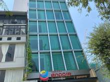 Hình ảnh Bán nhà đường Nguyễn Đình Chiểu ( 2MT Trước sau), Quận 3, Dt: 7,4x24m