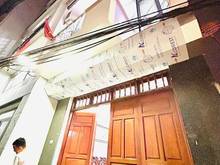 Hình ảnh Cc bán nhà giáp bát, giải phóng dt 42m × 4 tầng. ô tô vào nhà chỉ 4.9
