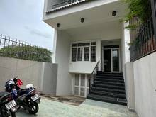 Hình ảnh Cho thuê nhà MT Ngay Trần Não 5x30 Hầm 3 Lầu ST Mới đẹp chỉ 35tr/tháng