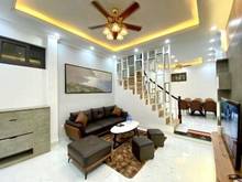 Hình ảnh Bán nhà 5 tầng 45m gần Đại học Quốc gia, đường Phạm Văn Đồng, Hà Nội