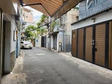 Hình ảnh [Hiếm] Bán nhà 4 tầng, 30m2, hẻm xe hơi, Hoàng Hoa Thám, P.5