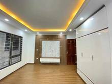 Hình ảnh 81 phố Trạm, diện tích 56m2, 3 tầng, mặt tiền 4,6m tiện kinh doanh giá