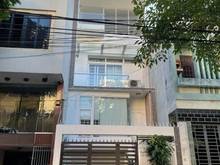 Hình ảnh nhà cho thuê gần vincom phạm văn đồng 100m2 3 tầng , 3PN, sẵn nội thất