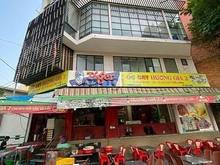 Hình ảnh Cho thuê nhà mặt tiền đường Trường Sa, Phường 14, Q.3.