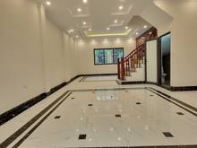 Hình ảnh Bán nhà Long Biên ngay ngã tư Cổ Linh Thạch Bàn 63m2 4 tầng có sân 5tỷ