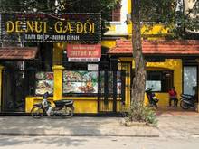 Hình ảnh Cho thuê biệt thự mặt phố Trương Công Giai, 200m, mặt tiền 10m