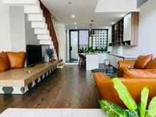 Hình ảnh Cho thuê nhà đẹp 4,5 tầng mặt tiền đường Hồ Huân Nghiệp