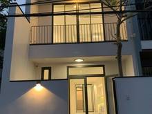 Hình ảnh cho thuê nhà kiệt Mới , 3Phòng ngủ , full nội thất gần biển