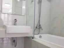 Hình ảnh Ra gấp trong tuần CH SKY CENTER 80m2 2PN view nội khu giá 1 tỷ 750TL