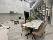 Hình ảnh Đi định cư cần bán gấp nhà Nguyễn Hữu Hào, Q.4, 1tỷ345, 3PN, HXH, SHR